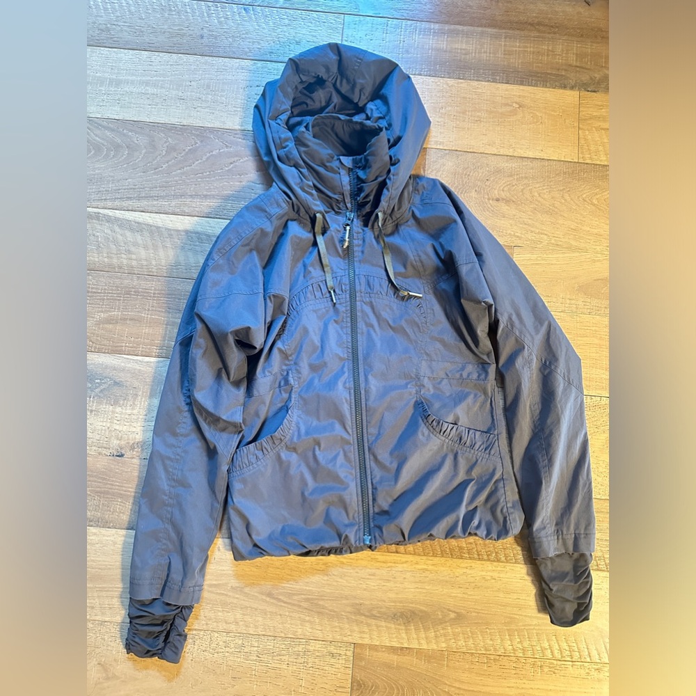 Lululemon GREY Community Jacket size 4